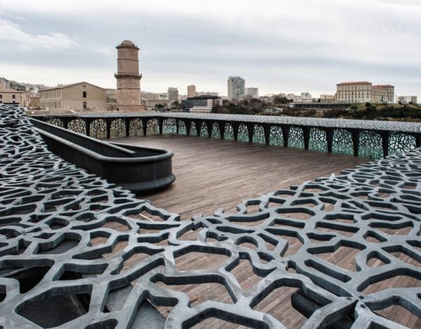 terrasse-frene-bois-mucem