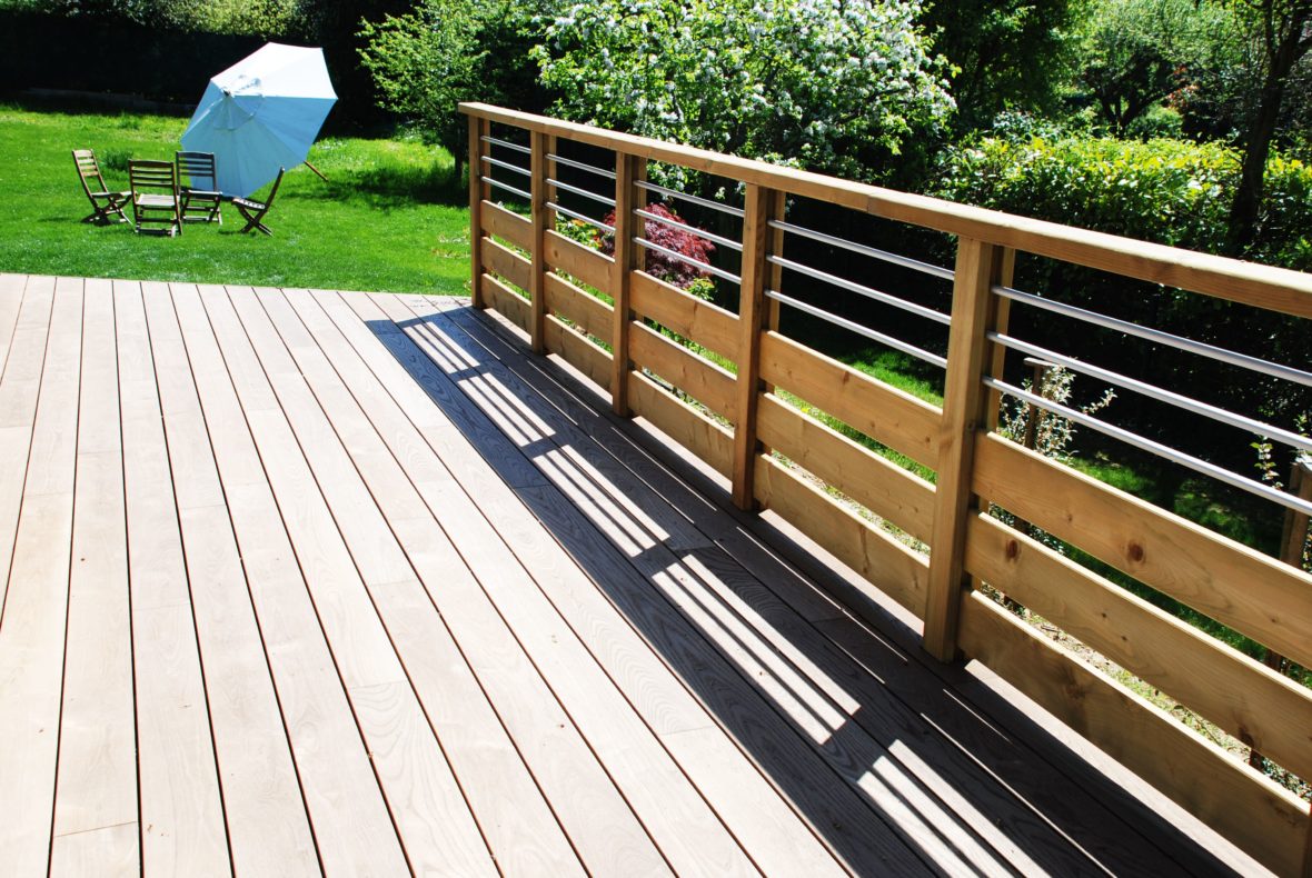 Pourquoi choisir un garde-corps en bois ? - TerrasseBois